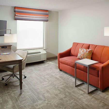 Hampton Inn By Hilton Garden City Long Island Exterior foto