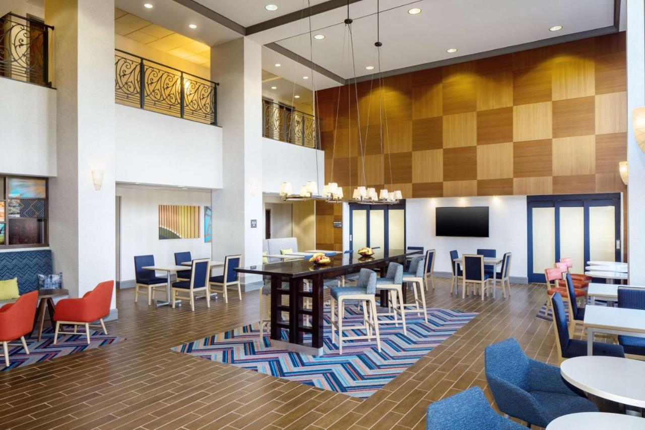 Hampton Inn By Hilton Garden City Long Island Exterior foto
