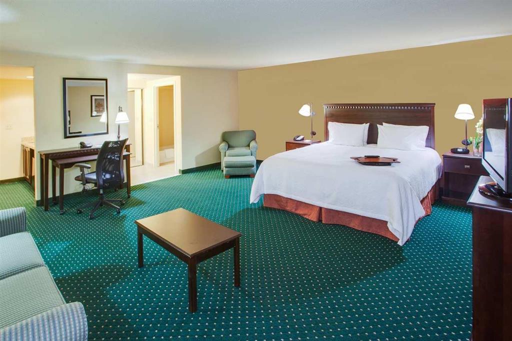 Hampton Inn By Hilton Garden City Long Island Zimmer foto