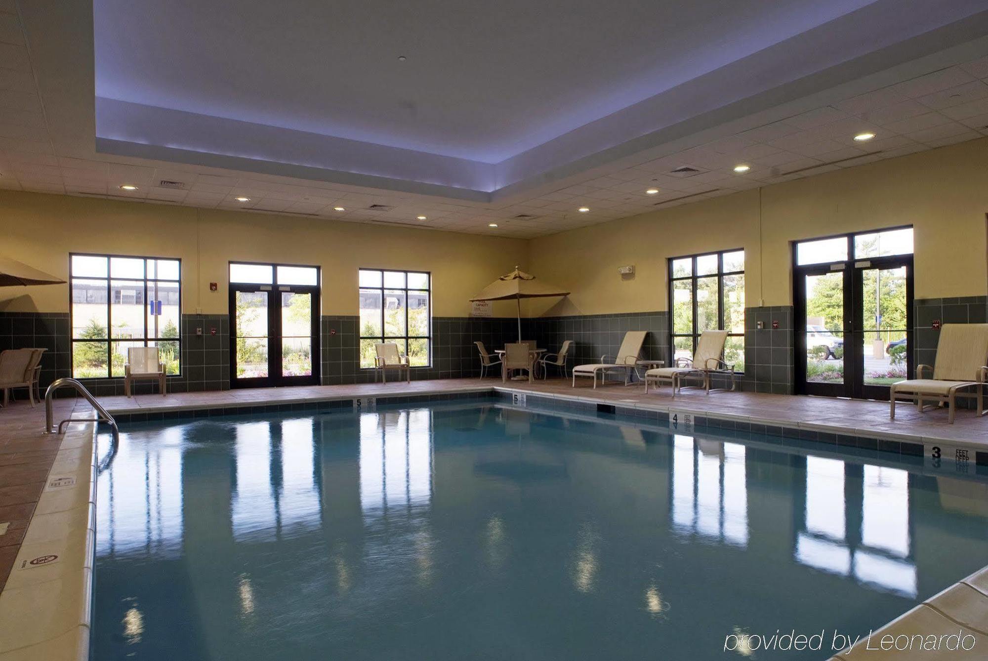 Hampton Inn By Hilton Garden City Long Island Einrichtungen foto